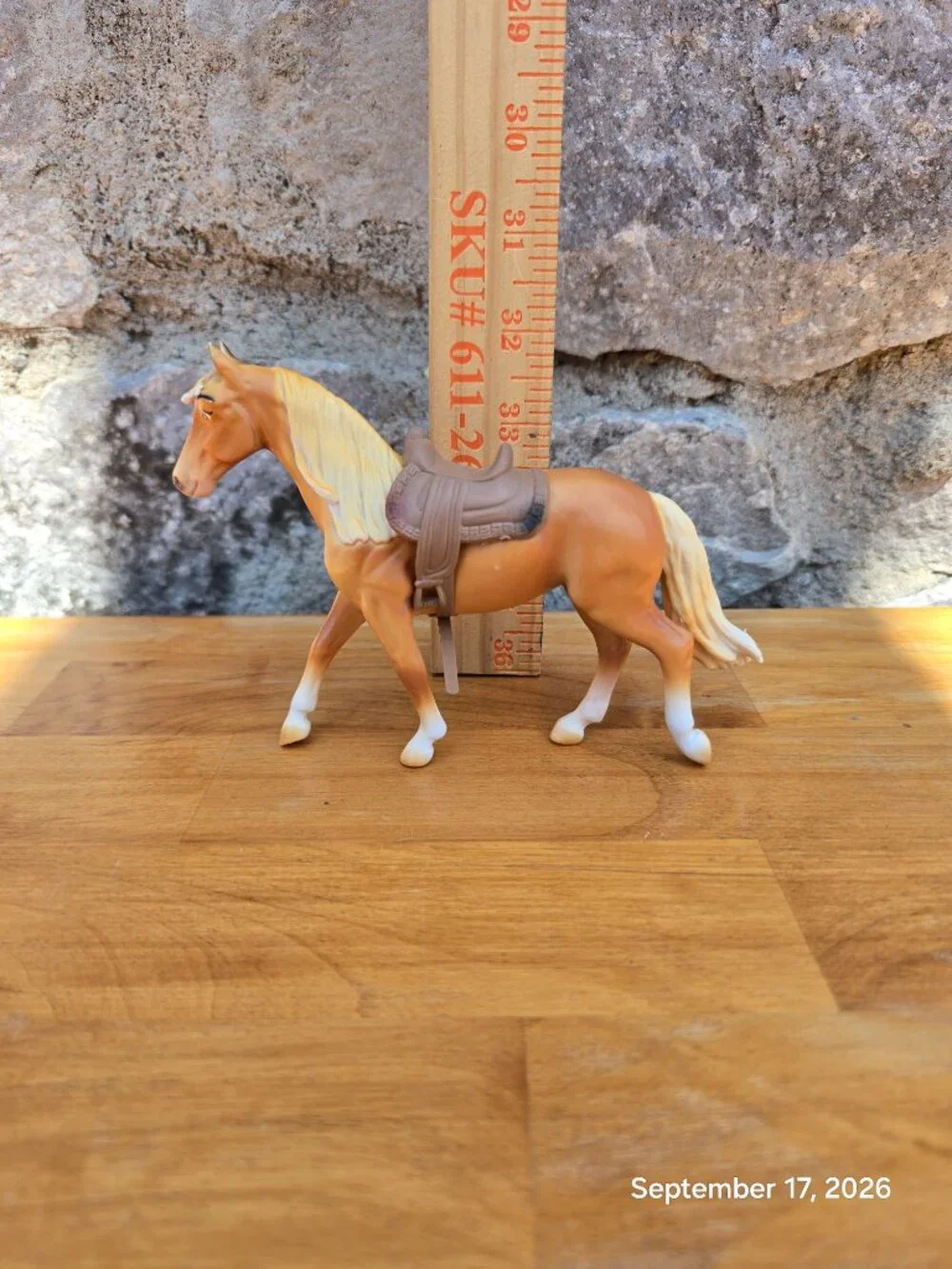 Breyer Spirit Riding Free Chica Linda (9235) 1:24 Paddock Pal / Little Bit Scale
